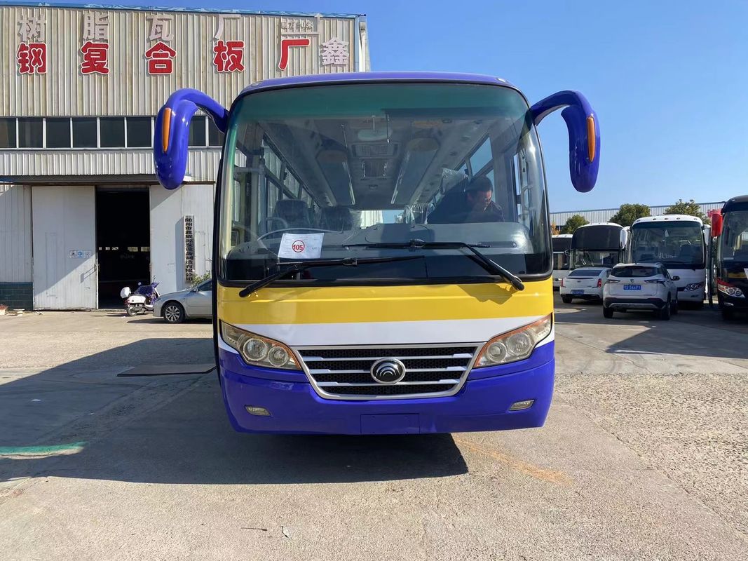 Bussen met 35 en 45 zitplaatsen in linksrijden