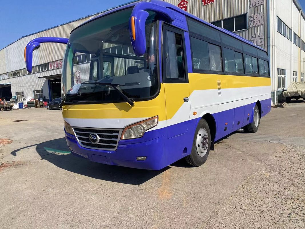 Bussen met 35 en 45 zitplaatsen in linksrijden