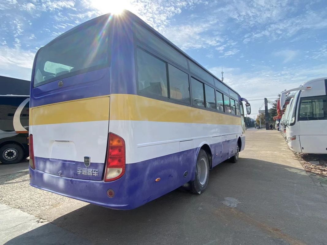 Bussen met 35 en 45 zitplaatsen in linksrijden
