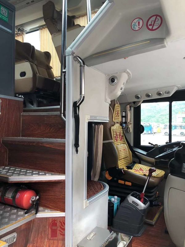 Gebruikte busbus Bus 35-65 zitplaatsen Op maat gemaakte busmotor Capaciteit 8L Klantens vereiste