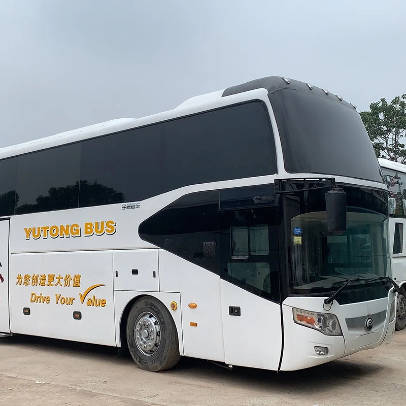 65 1 zitplaats Gebruikte bus Busbus met handgeschakelde transmissie en goede conditie