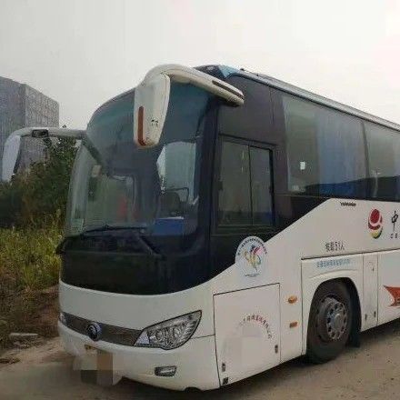 55 zitplaatsen Linksgestuurde Diesel Passagiersbus met 53 1 1 zitplaatsen en maximale snelheid 91-110 km/h