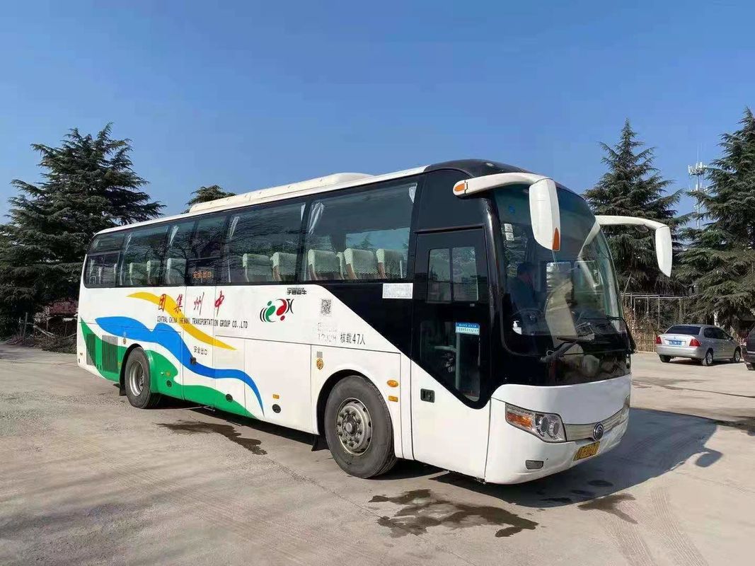 Op maat gemaakte gebruikte passagiersbus 47 zitplaatsen LHD Coach Bus met en Diesel motor Capaciteit 8L