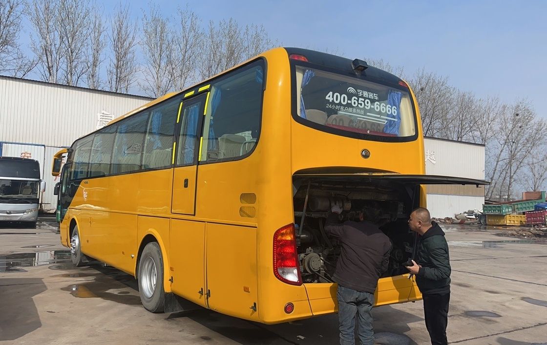 Tweedehands bussen voor woon-werkverkeer 51 zitplaatsen Gebruikte bus Fin Linksrijden Verkoop