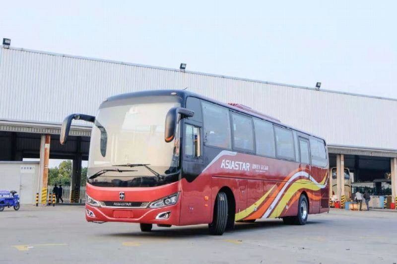 Design 72 zitplaatsen Diesel LHD Coach Bus Publieke bus Stijl voor stadsbussen Luxe bussen