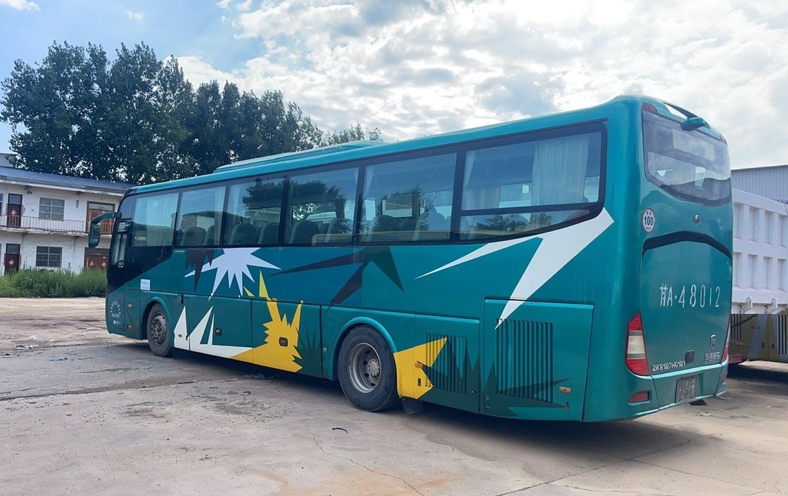 45-65 zitplaatsen tweedehands busbus met 4-6L motorvermogen en dieselbrandstoftype