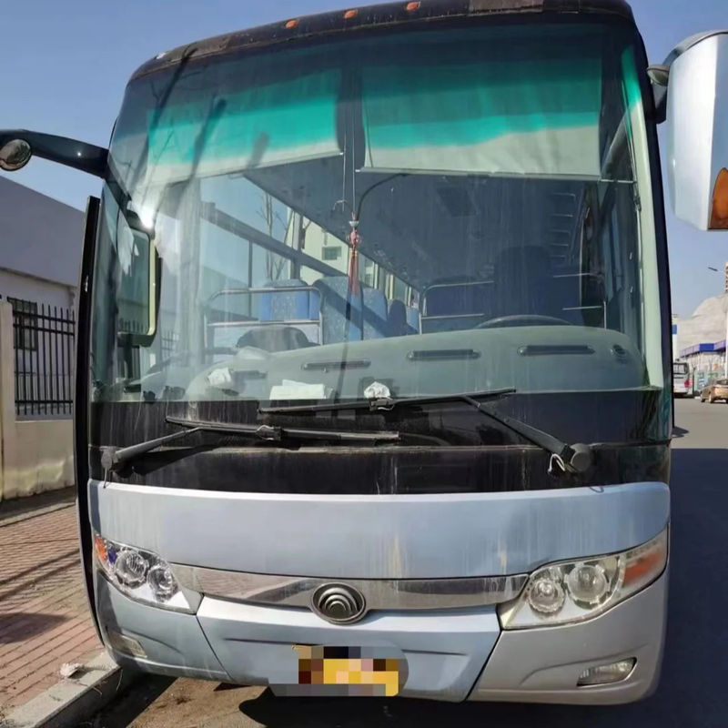 65 zitplaats met schuifvenster Gebruikte bus met airconditioning Maximale snelheid 91 110 km/h