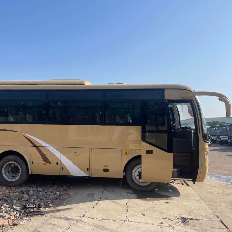 35 zitplaatsen Gebruikte bussen Luxe bus Gebruikte passagiersbussen Bussen op zijn best gerenoveerd