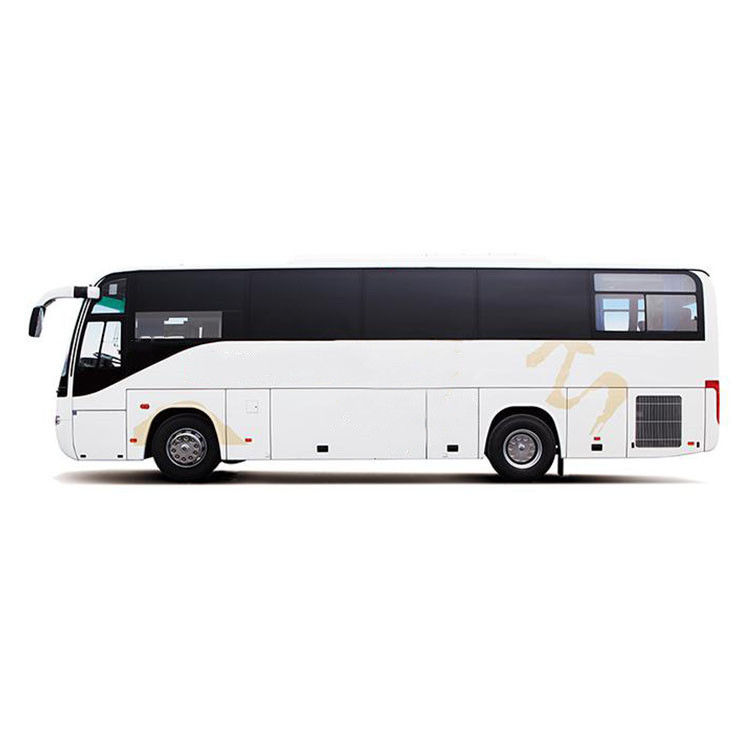 65 zitplaatsen Gebruikte bussen Euro 3 emissie standaard 4-6L motorvermogen met kenmerken