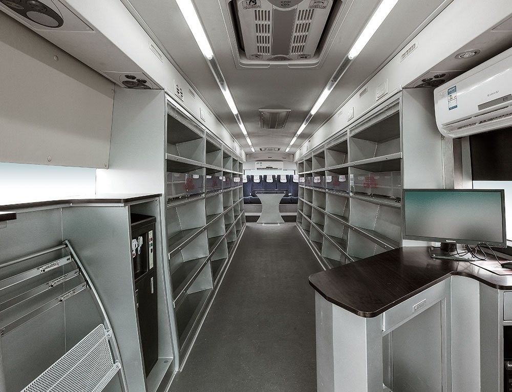 Tweedehands 66-persoons luxe toerbussen met dieselbrandstof en Euro 3-emissienorm