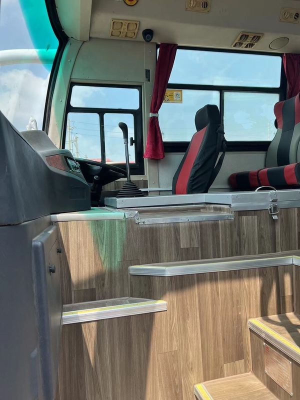 Rechtsrijden Gebruikte bus Bus Diesel Luxebus met stuurbekrachtiging 5.5T/11T Assen