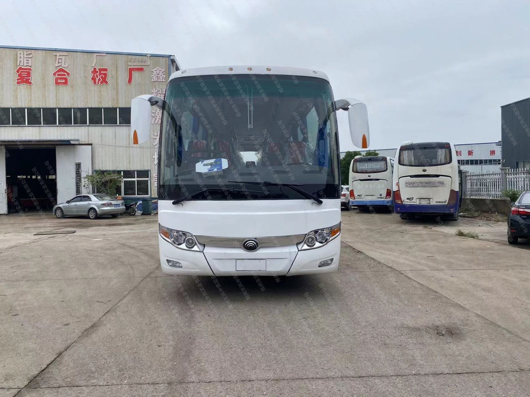 Nieuwe bussen Luxe coach Gebruikte bus met dieselbrandstof en in de passagiersbus 50 zitplaatsen