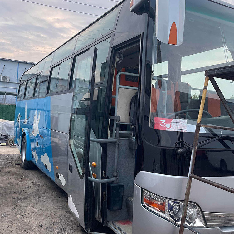 Ontworpen 12m Diesel Bussen Gebruikte Luxe Coach Bus met handgeschakelde versnellingsbak door Yu Tong