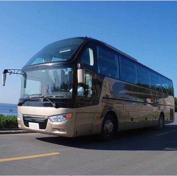 2550MM Algemene breedte Gebruikte 60 zitplaatsen luxe toertoerbus met Euro 4 emissie standaard