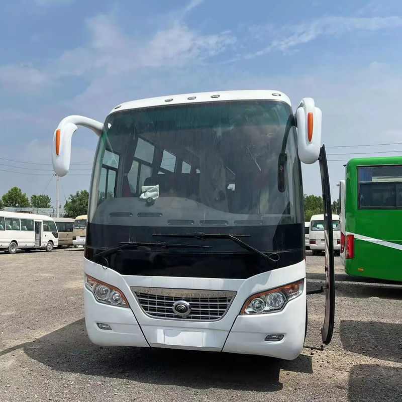 50 zitplaatsen Gebruikte bus LHD Tweedehands Youtong Passagiersbus in goede staat