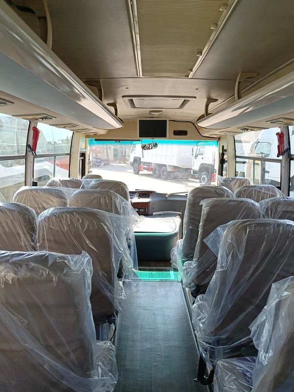 Luxe busbus 35-40 zitplaatsen Dieselbrandstoftype Geschikt voor LHD of RHD