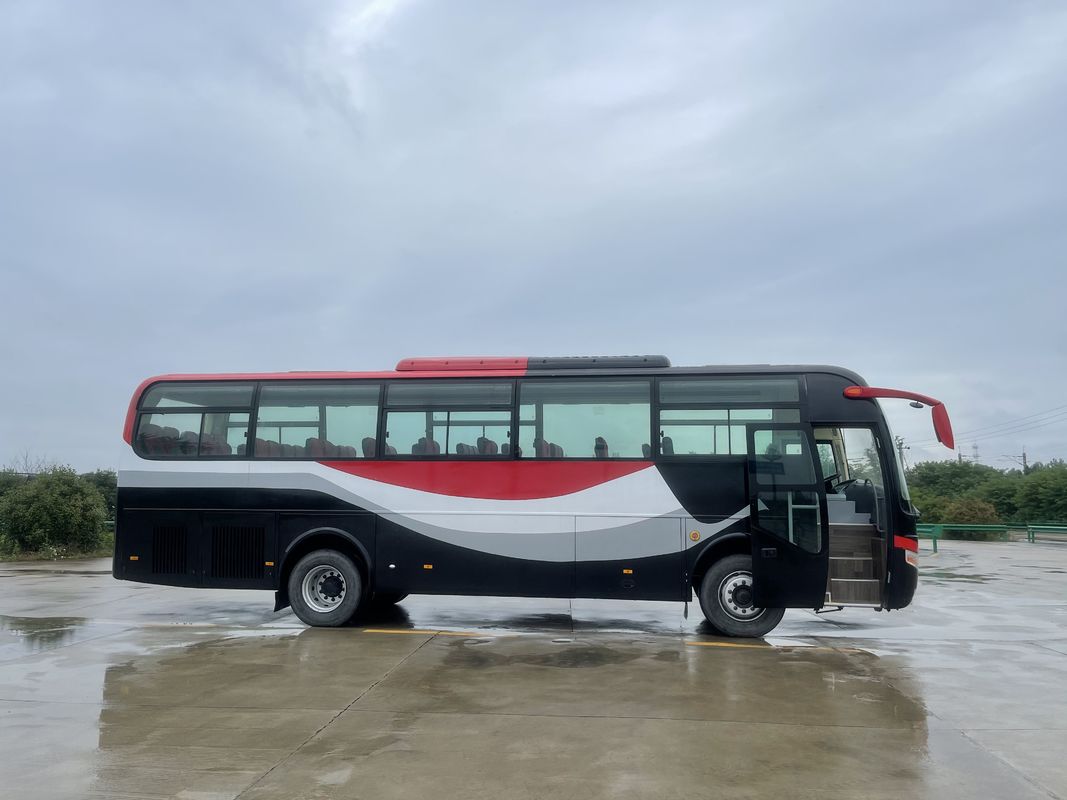 Tweedehands stadspassagiersbus LHD Gebruikte busbus Bus in goede staat met wielbasis 3300