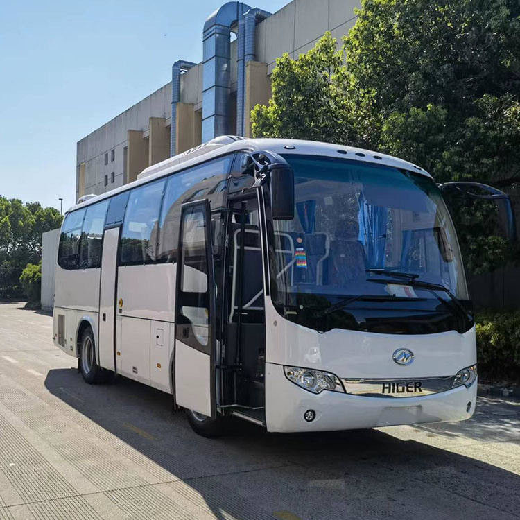 50 zitplaatsen Gebruikte coach bus Luxe Links stuur Diesel handleiding in uitstekende staat