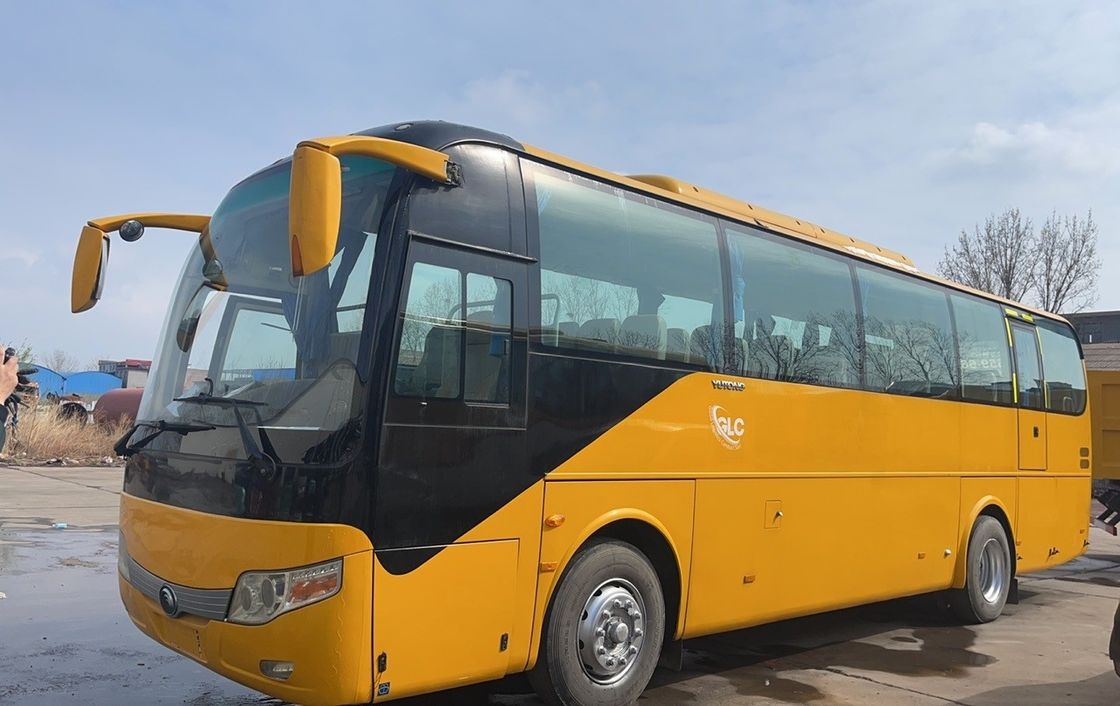 2013 Jaar Model 60 zitplaatsen Coach Bus Luxury Tour Passenger Coach Manuele Transmissie Type