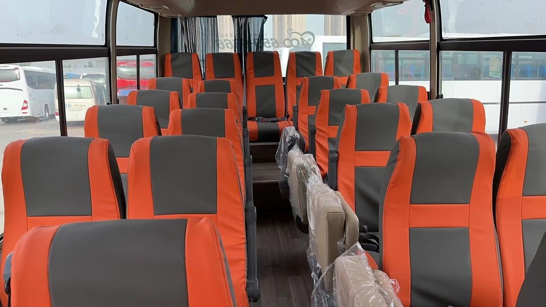 Gebruikte Youtong City Passenger Bus met 3300 mm wielbasis en 90L brandstoftankcapaciteit
