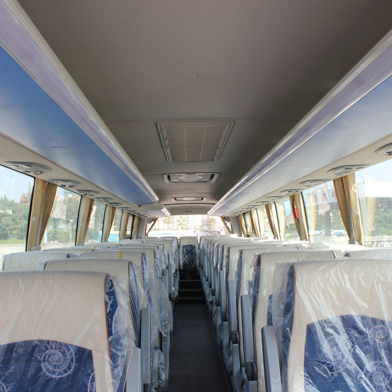 30 zitplaatsen Diesel 10m Gebruikte bus Manual Euro 3 met FF/2WD aandrijfsysteem in Zuid-Afrika