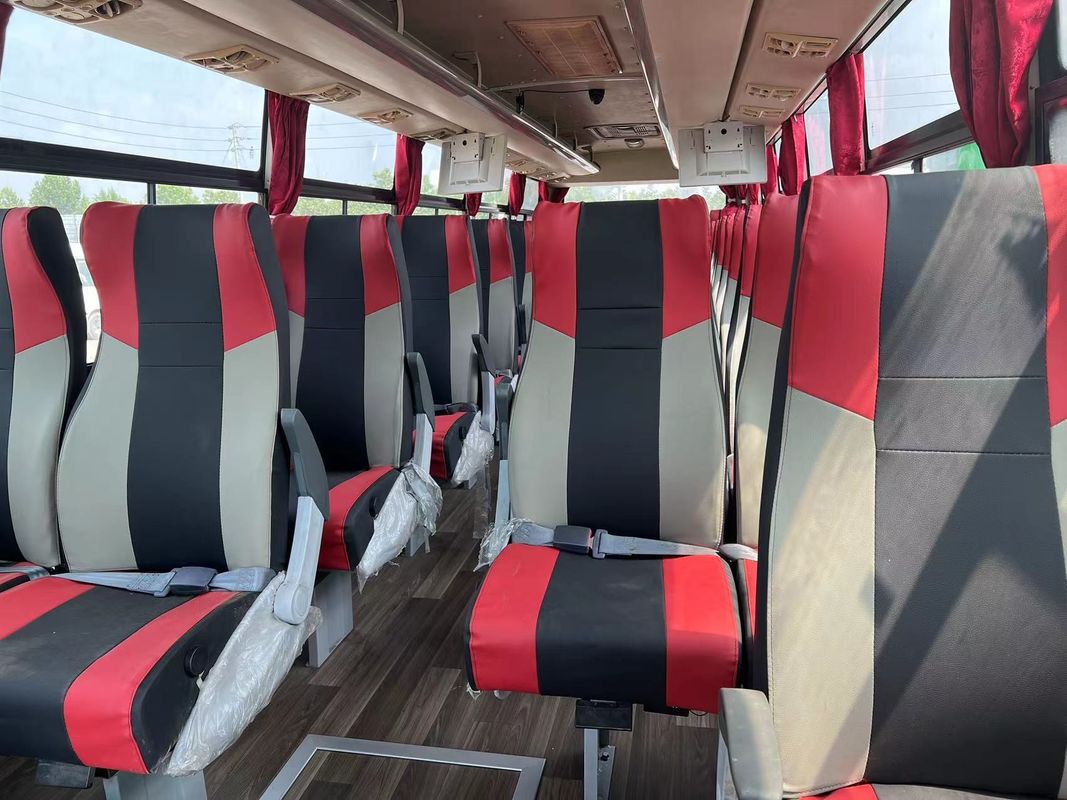 Gereformeerde gebruikte bussen met rechtse stuur met een motorcapaciteit van 6-8 liter in 12000*2500*3955 mm