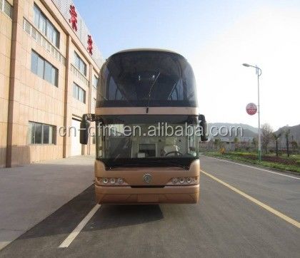 Achtermotor Cummins Motor Dongfeng Toeristenbus Bus met toilet en zitplaatsen 50 8900ml