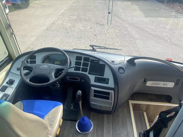 Gebruikte bus van 12 meter met 50-65 zitplaatsen en Euro 3 emissie norm in uitstekende staat