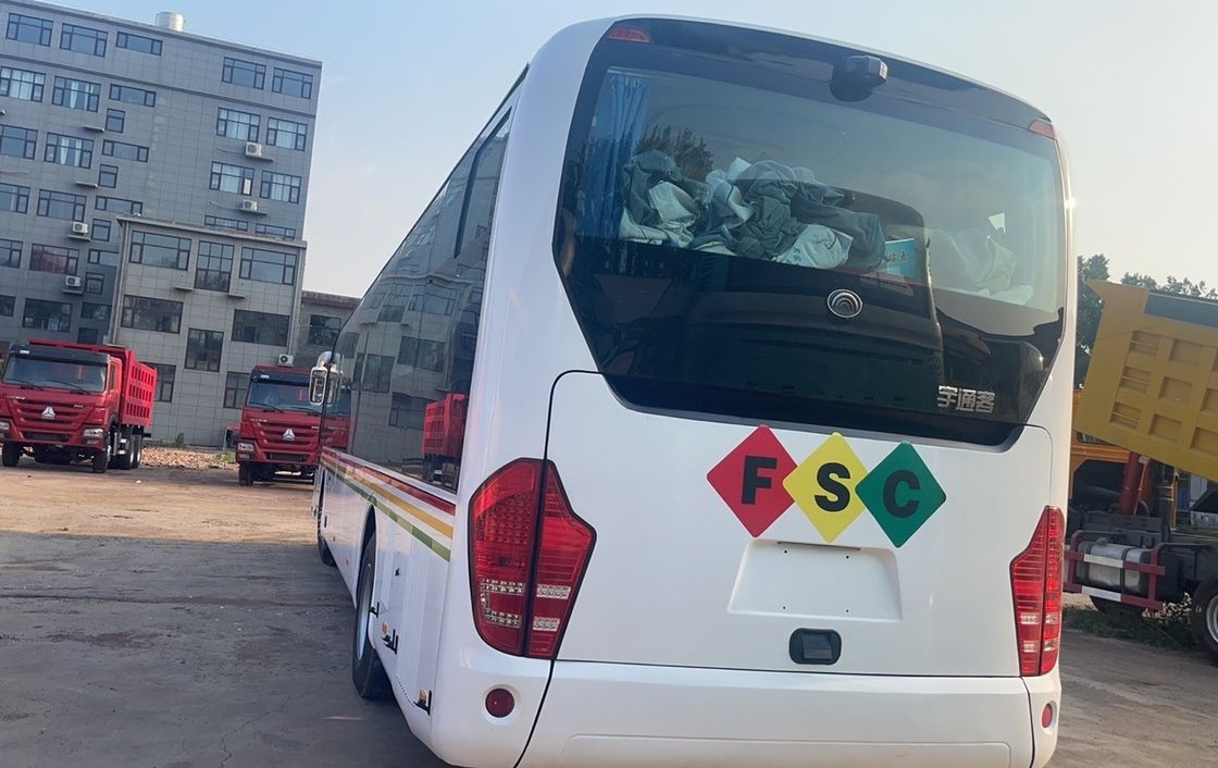 62 zitplaatsen Voormotor Vernieuwde Diesel Coach Bus in Zuid-Afrika Passagiersbus Stijl