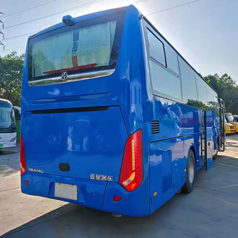 Handgestuurd YBL6111 Coachbus voor 49 zitplaatsen Vervoer in goede staat