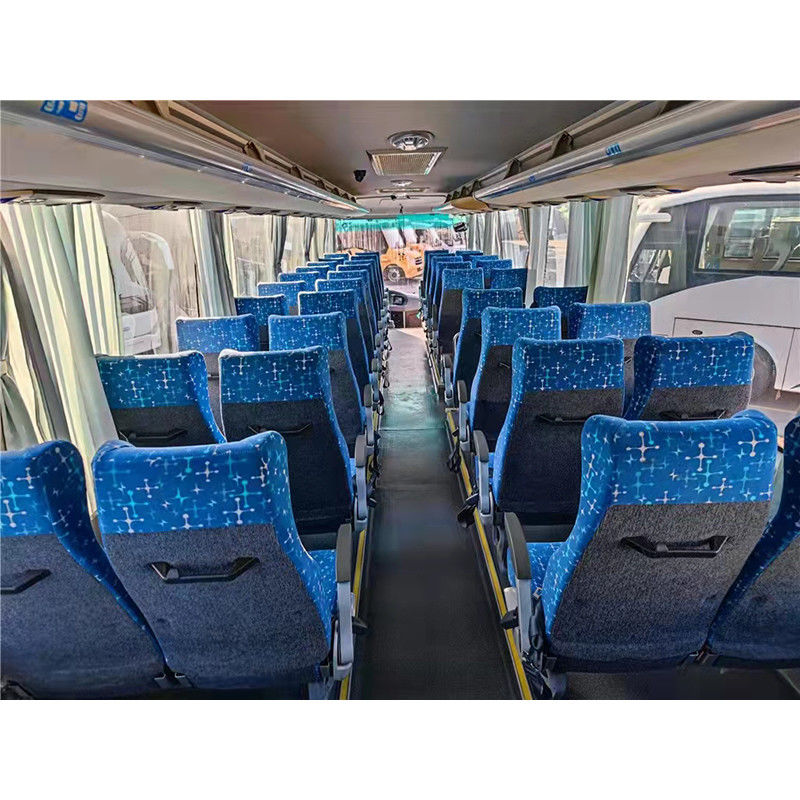 Handgestuurd YBL6111 Coachbus voor 49 zitplaatsen Vervoer in goede staat