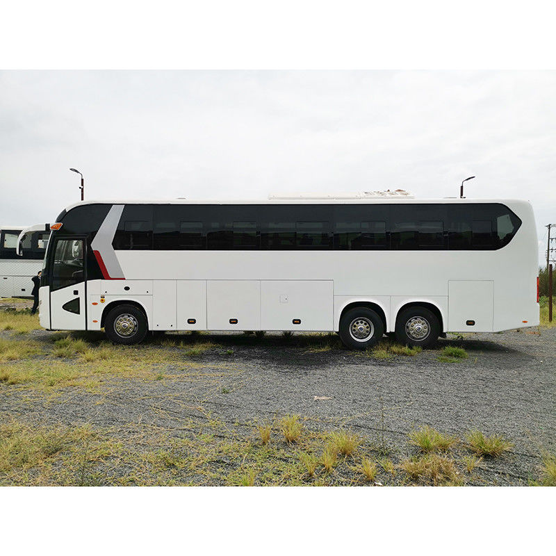 59 zitplaatsen Luxe Coach Bus voor het openbaar vervoer Dieselbrandstoftype en leeslamp