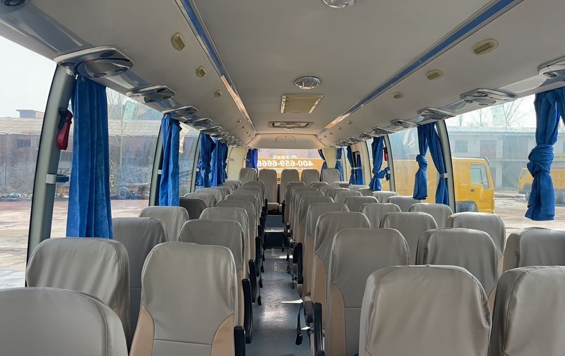 Luxe 30-40 zitplaatsen Tourbus Gebruikte busbus met een motorcapaciteit van 9,726 liter