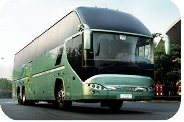 60 zitplaatsen Luxe Model Coach Bus met Dongfeng Dona As en 298/80R22.5 banden op zijn best