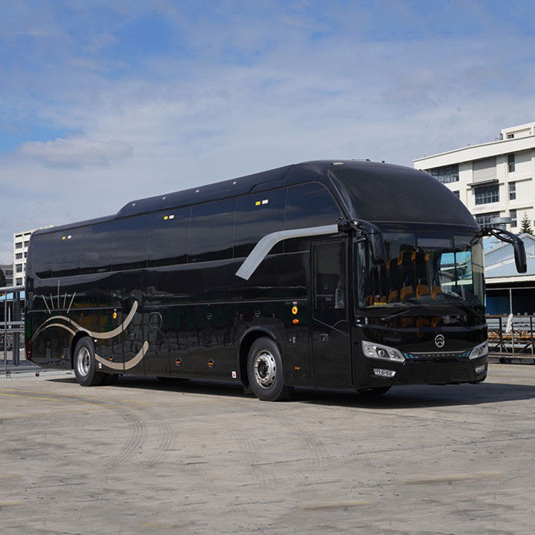 Gebruikte bus met YC6MK380-30 motor en 6DS180T versnellingsbak