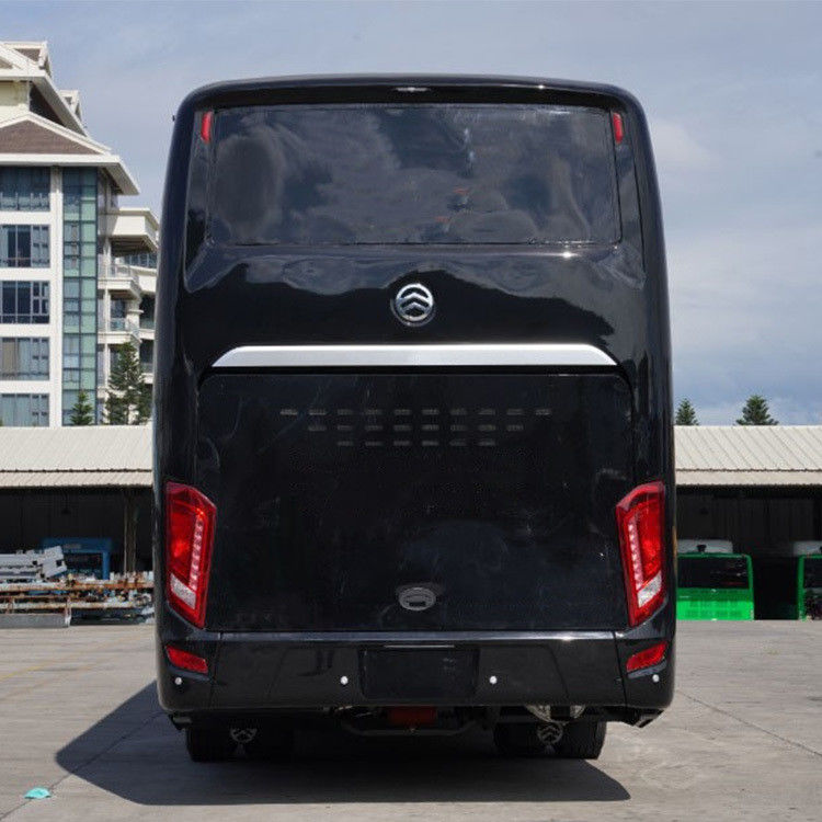 Gebruikte bus met YC6MK380-30 motor en 6DS180T versnellingsbak