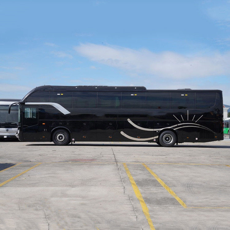 Gebruikte bus met YC6MK380-30 motor en 6DS180T versnellingsbak