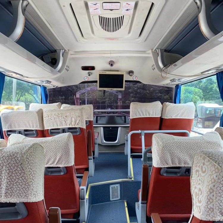s Beste gebruikte busmodel 55 zitplaatsen Achtermotorbus met maximale snelheid 100 km/u