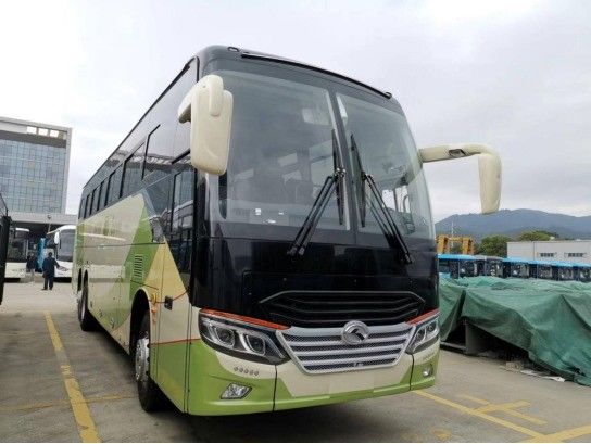 FAST handgestuurde bus met buisloze band 315/80R22.5 en luxe interieur