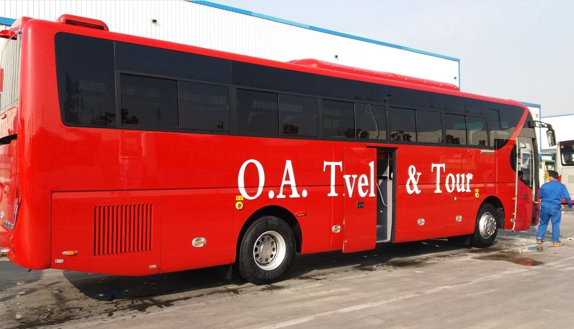 50 zitplaatsen Bus met 10 m3 bagageruimte Volume en materialen