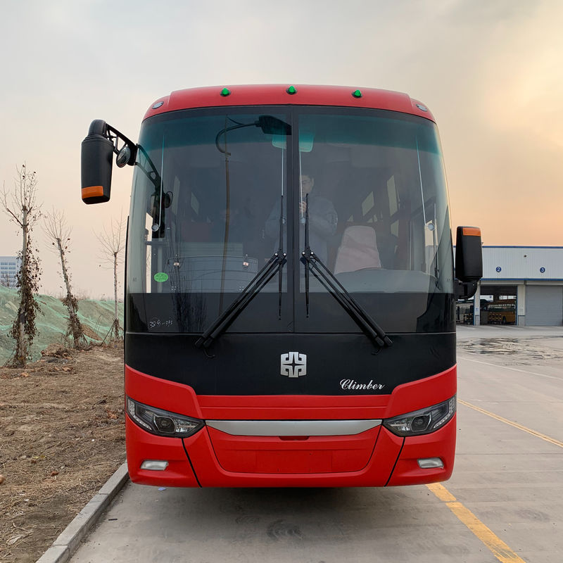 50 zitplaatsen Bus met 10 m3 bagageruimte Volume en materialen