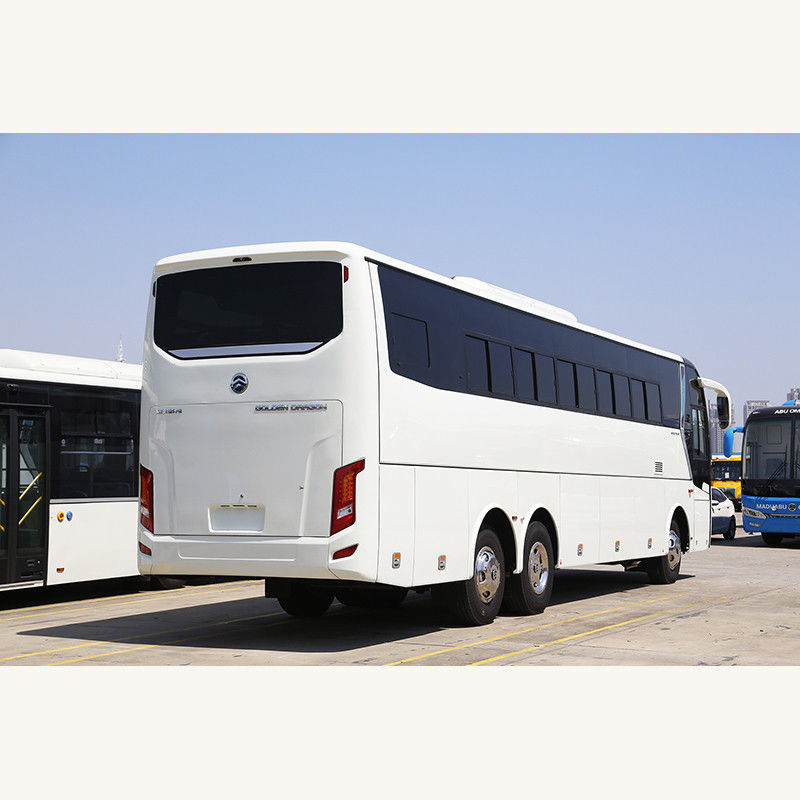 Vernieuwde bussen met 57 zitplaatsen en een motorcapaciteit van 68 liter en een bruto gewicht van 15000 kg