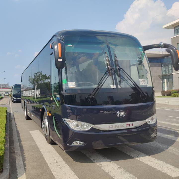 5.5T Vooras Diesel Gebruikte 50 zitplaatsen Luxe Coach Bus Passagier Gebruikte Bus Coach