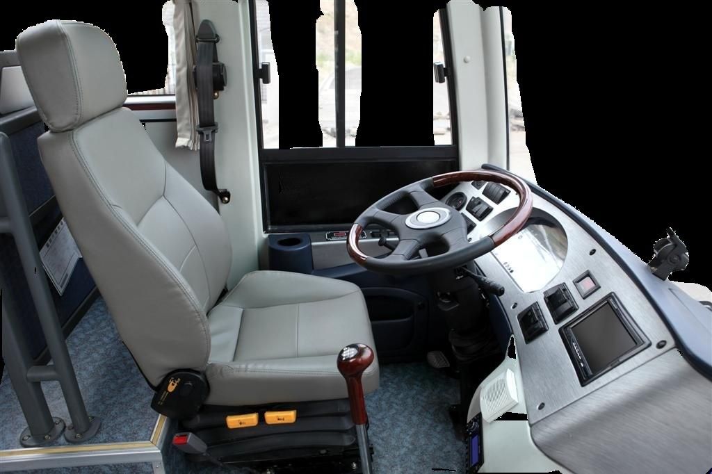 35-40 zitplaatsen Dongfeng 8m Luxe toeristenbus Gebruikte bus met maximale snelheid 91-110 km/h