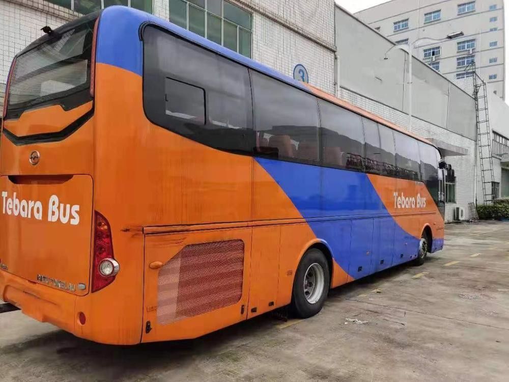 2015 Wuzhoulong RHD gebruikte bus voor luxe bussen betaalbaar en concurrerend