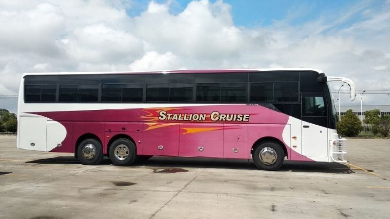 55 zitplaatsen LHD Drive Type Luxe Coaches voor stadsbussen Beste keuze