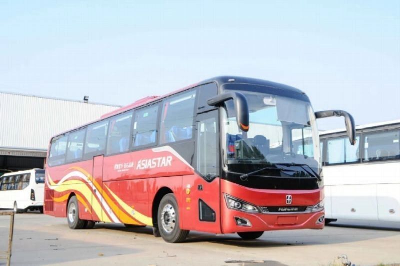 Publieke luxebussen 72 zitplaatsen Dieselcoachbussen met 3 2 zitplaatsen en Euro 3 emissie norm