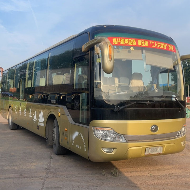 Gebruikte bussen 65 zitplaatsen Passagiersbus met 270/2200 nominale koppel en 7,50-16 banden