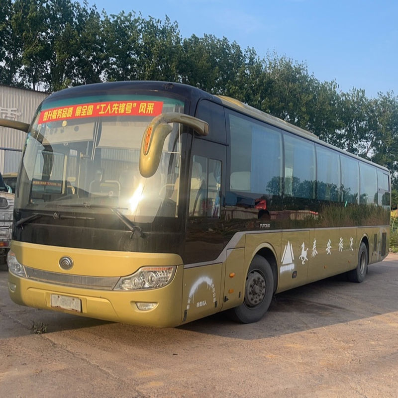 Gebruikte bussen 65 zitplaatsen Passagiersbus met 270/2200 nominale koppel en 7,50-16 banden