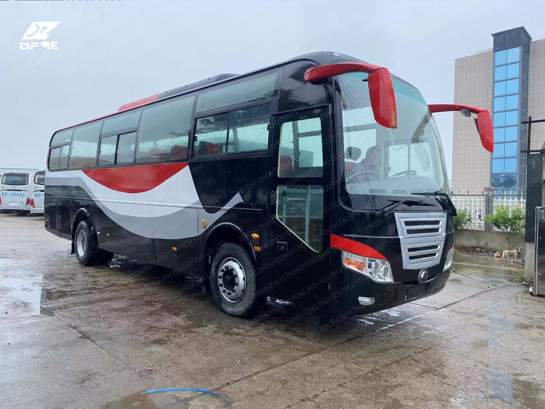 53 zitplaatsen Gebruikte bus Voormotor Coach Bus met optionele Euro 3-uitstoot en dieselbrandstof